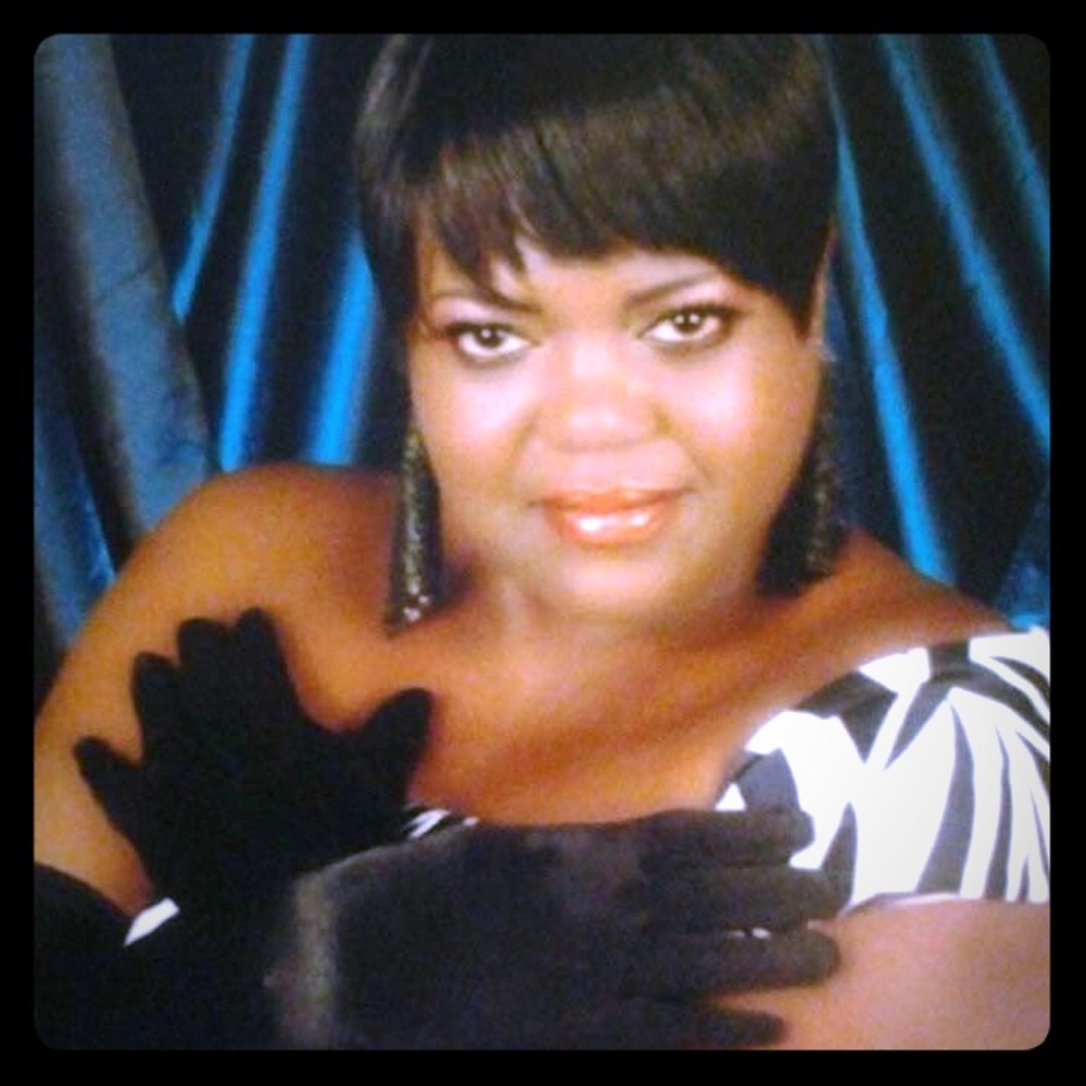Meet your Posher, Kandi